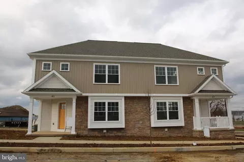 41 Pacific Blvd #75, Ephrata, PA 17522