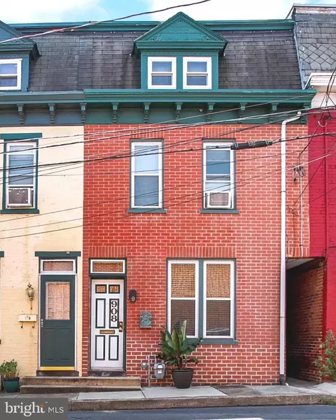 908 Houston St, Columbia, PA 17512