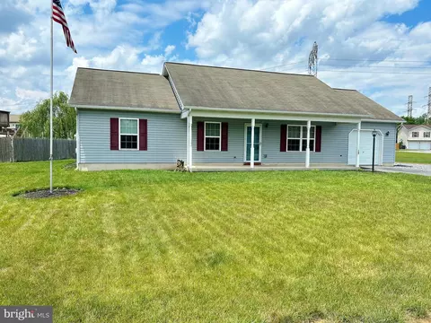 164 Penn Oak Dr, Bainbridge, PA 17502