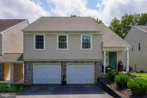 4043 Parkside Ct, Mount Joy, PA 17552