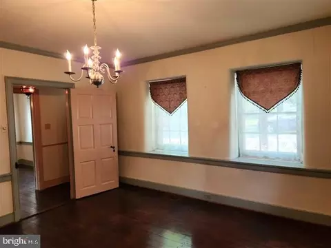 207 E Main St, Lititz, PA 17543 photo 37