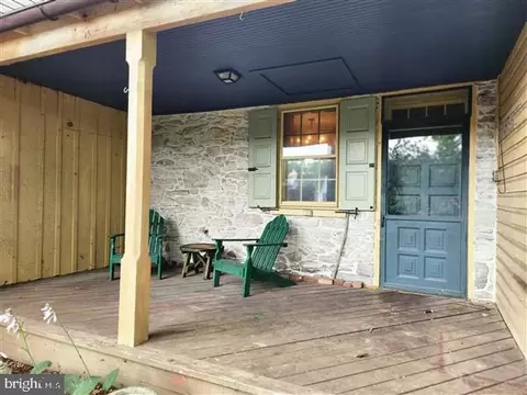 207 E Main St, Lititz, PA 17543 photo 6