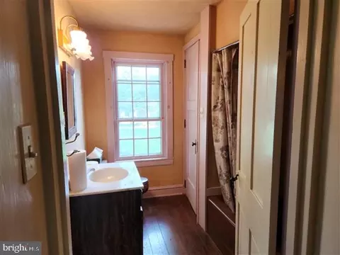 207 E Main St, Lititz, PA 17543 photo 42