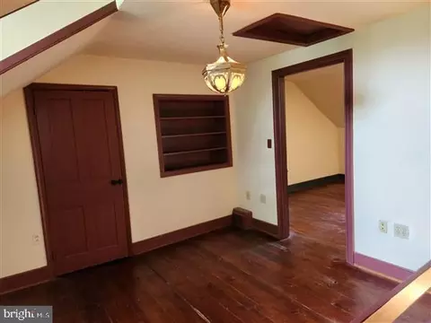 207 E Main St, Lititz, PA 17543 photo 18