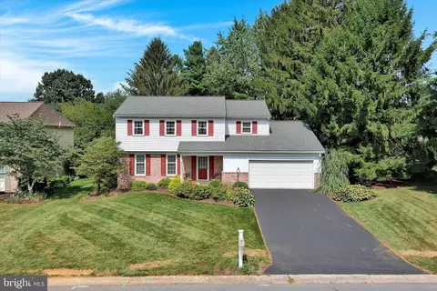 3709 Little Mac Dr, Landisville, PA 17538