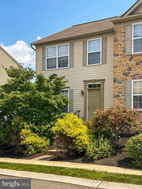 400 Knollwood, Millersville, PA 17551