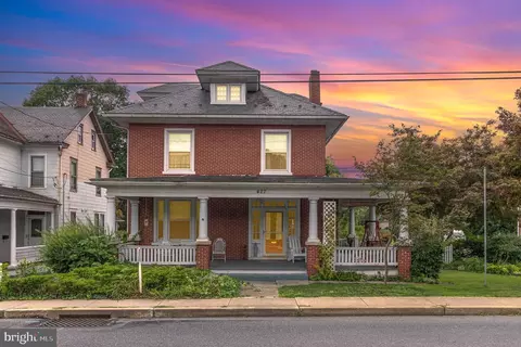 427 N George St, Millersville, PA 17551