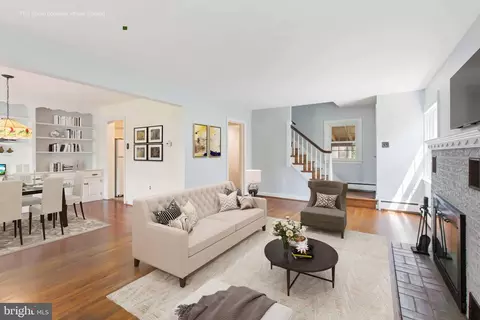 415 Laurel Ave, Lititz, PA 17543 photo 3