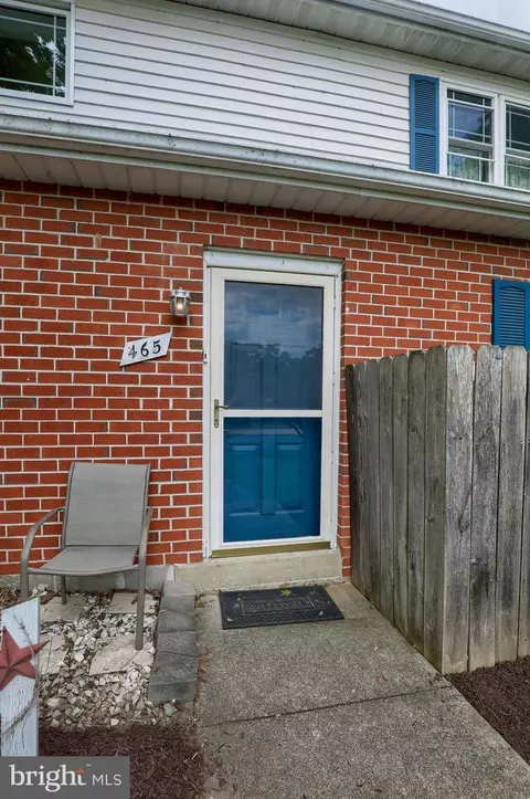 465 Crosswinds Dr, Lititz, PA 17543 photo 3