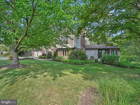 47 Briar Crest Mnr, Lititz, PA 17543 photo 2