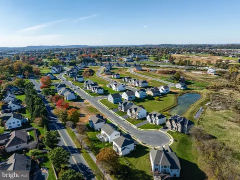 View/Area - 1100 Bluegrass Rd #DEVONSHIRE, Lancaster, PA 17601 photo 4 of 5