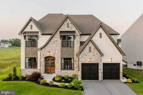 Exterior - 1100 Bluegrass Rd #DEVONSHIRE, Lancaster, PA 17601 photo 3 of 10