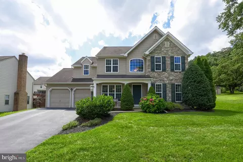 2568 Spring Valley Rd, Lancaster, PA 17601