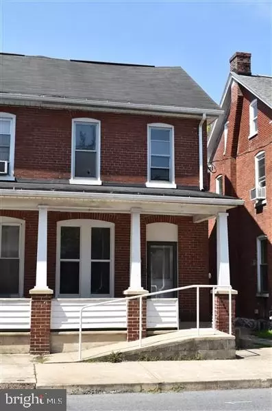 132 S Poplar St, Elizabethtown, PA 17022