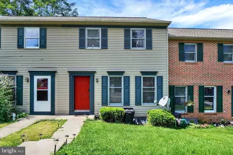 46 Ironstone Dr, Elizabethtown, PA 17022