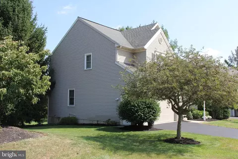 702 Farnum Rd, Lititz, PA 17543 photo 7