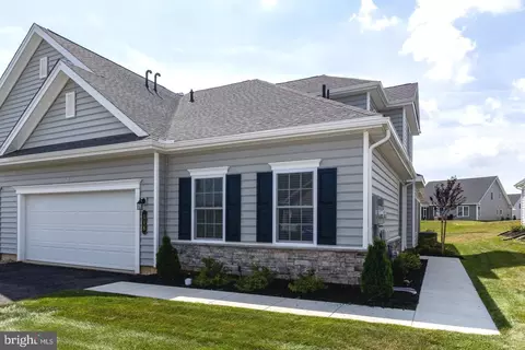 118 Honor Dr, East Petersburg, PA 17520