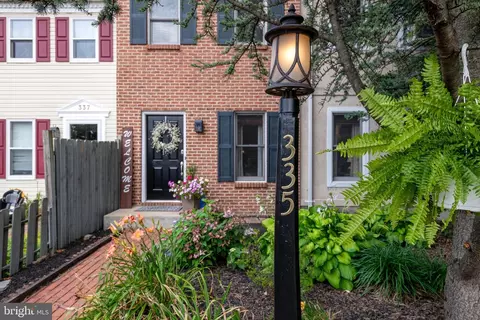 335 Cardinal Rd, Lititz, PA 17543 photo 3