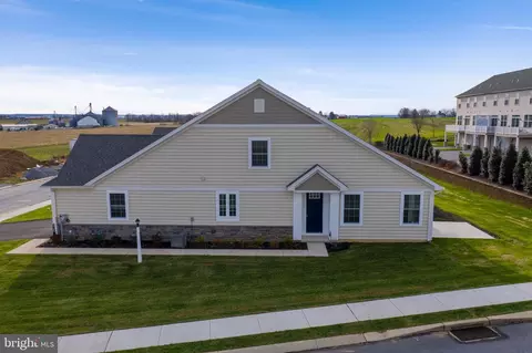 132 Maguire Ct #74, Millersville, PA 17551