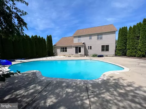 10 Crimson Ln, Lititz, PA 17543 photo 6