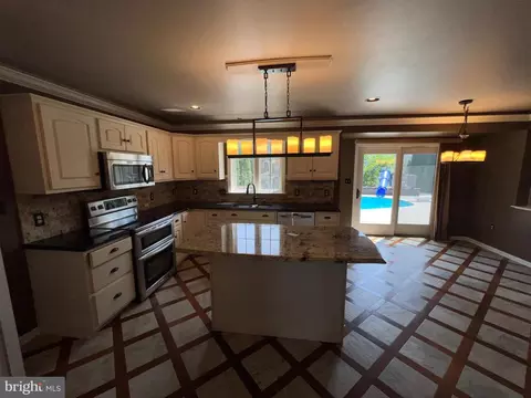 10 Crimson Ln, Lititz, PA 17543 photo 12