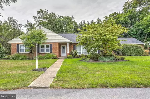 1000 Bluegrass, Lancaster, PA 17601
