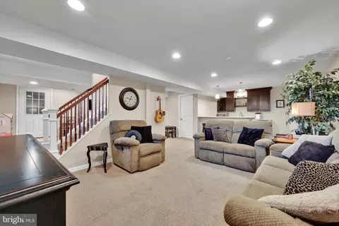 204 N Oak St, Lititz, PA 17543 photo 29