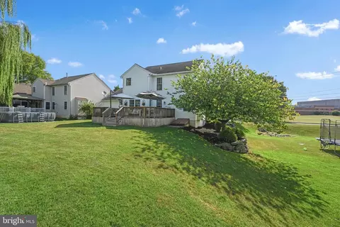 204 N Oak St, Lititz, PA 17543 photo 38