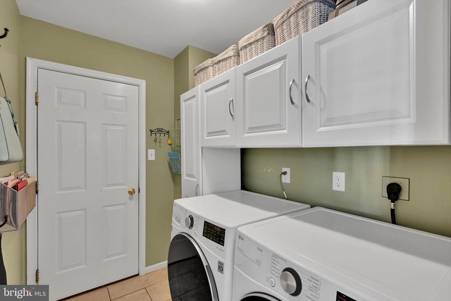 204 N Oak St, Lititz, PA 17543 photo 28