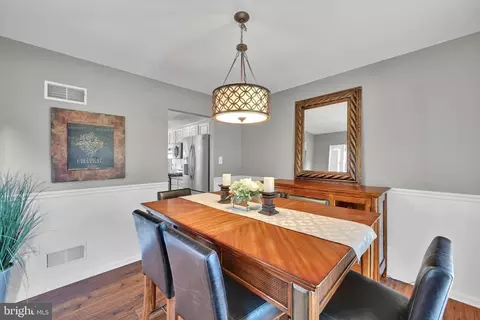 204 N Oak St, Lititz, PA 17543 photo 12