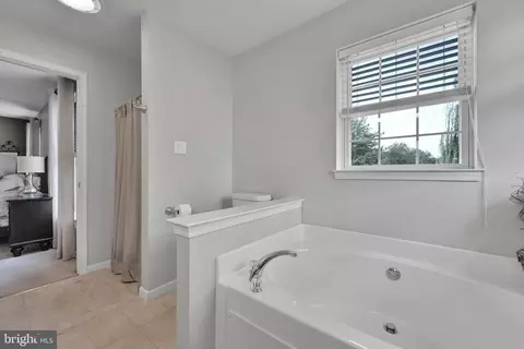 204 N Oak St, Lititz, PA 17543 photo 22