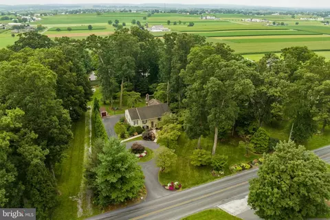 3842 Ridge Rd, Gordonville, PA 17529