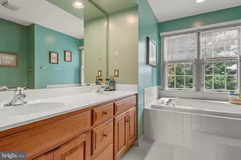 15 Old Post Ln, Lititz, PA 17543 photo 38