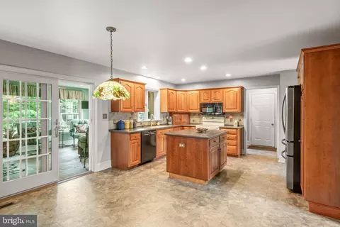 15 Old Post Ln, Lititz, PA 17543 photo 20