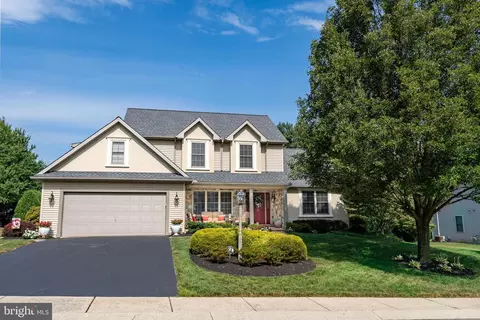 306 Round Hill Ln, Lancaster, PA 17603