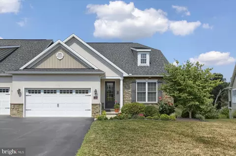 120 Sawgrass Dr, Millersville, PA 17551