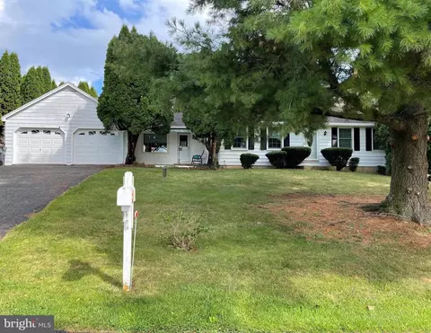 39 Williams Run Rd, Christiana, PA 17509