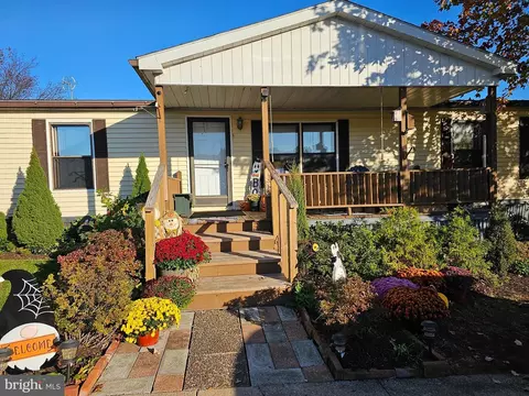 500 Mount Airy Rd #36, Stevens, PA 17578