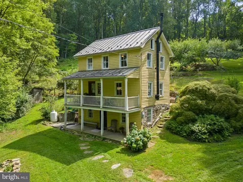 128 Pittsburg Valley Rd, Conestoga, PA 17516