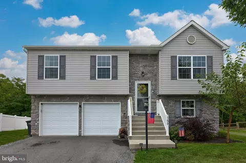 163 Penn Oak Dr, Bainbridge, PA 17502
