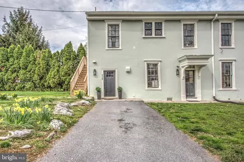 228 E Main St, Mount Joy, PA 17552 photo 7
