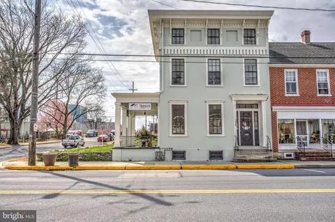 228 E Main St, Mount Joy, PA 17552 photo 5