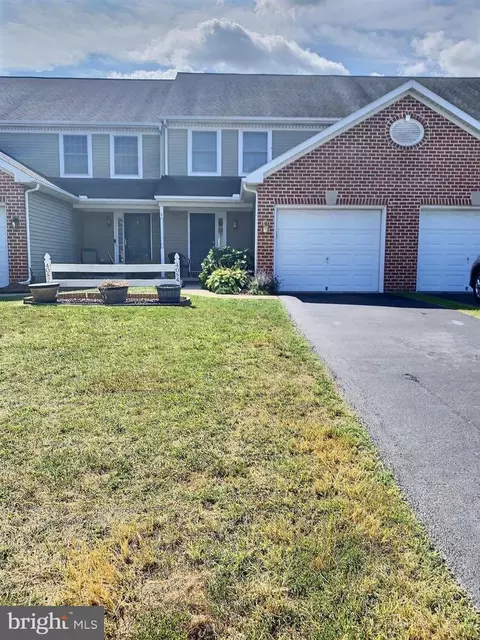 4084 Laurel Ln, Mount Joy, PA 17552