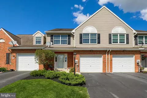 16 Spring Hill Ln, Mountville, PA 17554