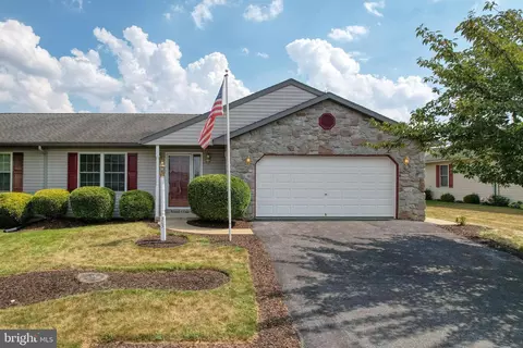 505 Foggy Bottom Rd, Ephrata, PA 17522