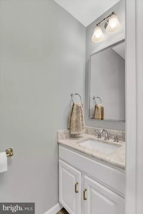 21 Round House Dr, Lititz, PA 17543 photo 13