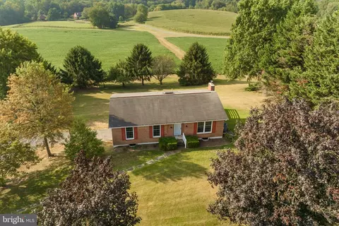580 Stehman Church Rd, Millersville, PA 17551