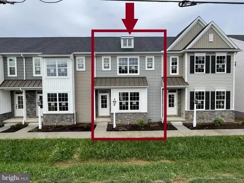 2461 Artesian Way #17, Lancaster, PA 17601