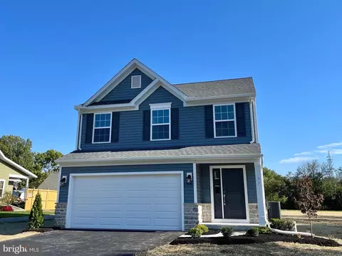 37 S Oak St, Manheim, PA 17545