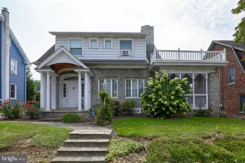 336 S State St, Ephrata, PA 17522